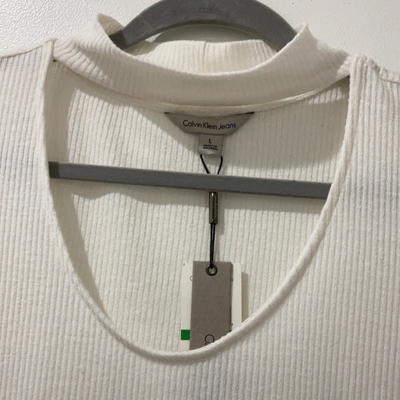 NWT Calvin Klein Jeans ribbed long sleeve tshirt with crew neck cutout - Picture 2 of 4